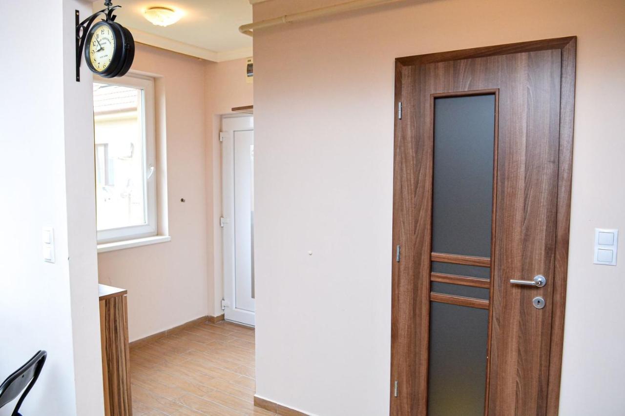 Unicum Apartman Hajdúszoboszló Εξωτερικό φωτογραφία